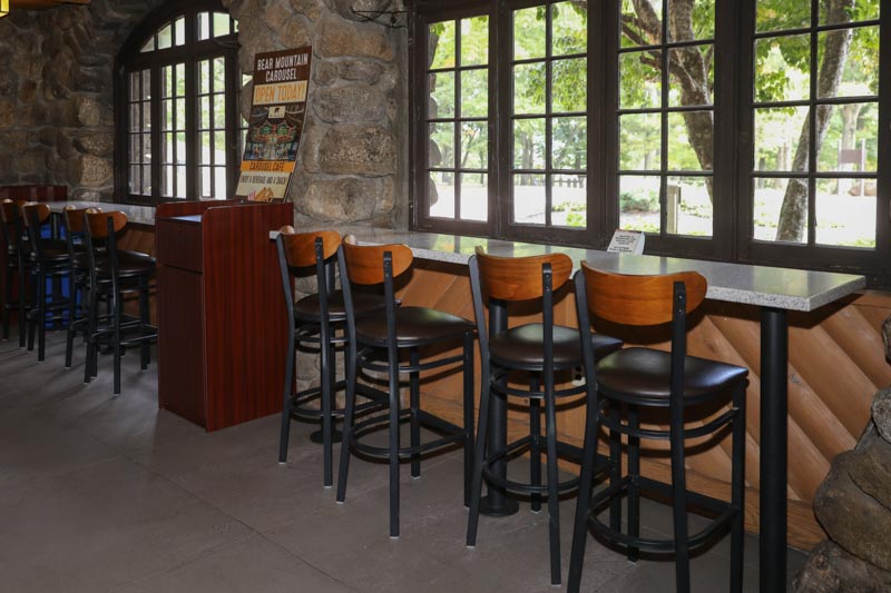 Bear Mountain Hiker's Cafe and Stand 10