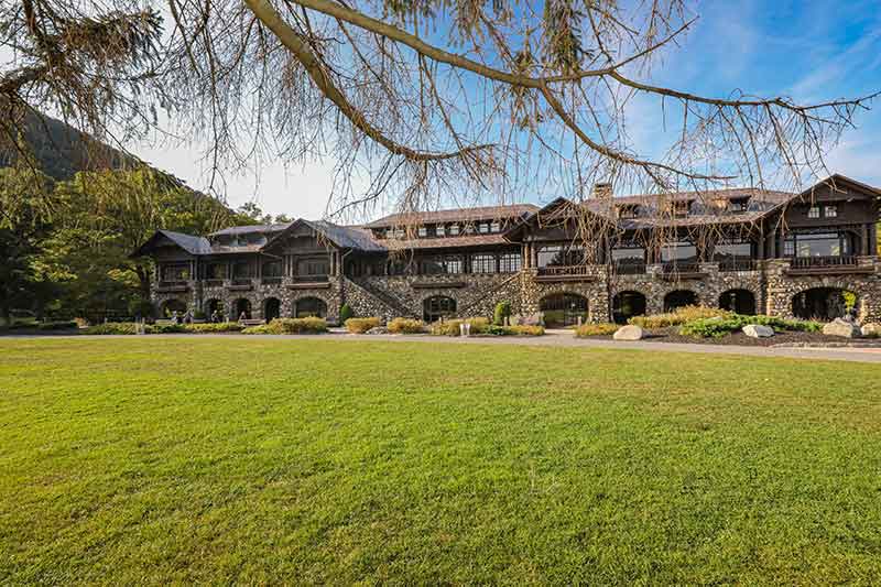 Overlook Lodge